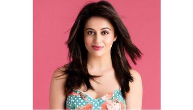 Nehha Pendse opens up on replacing Saumya Tandon in Bhabiji Ghar Par Hain