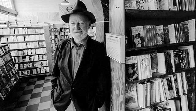 Lawrence Ferlinghetti, poet, publisher and political iconoclast who nurtured the Beats, dies at 101 Lawrence Ferlinghetti, poet, publisher and political iconoclast who nurtured the Beats, dies at 101