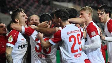 German Cup: Leverkusen upset by fourth-tier Rot-Weiss Essen, Borussia Dortmund survive VAR drama
