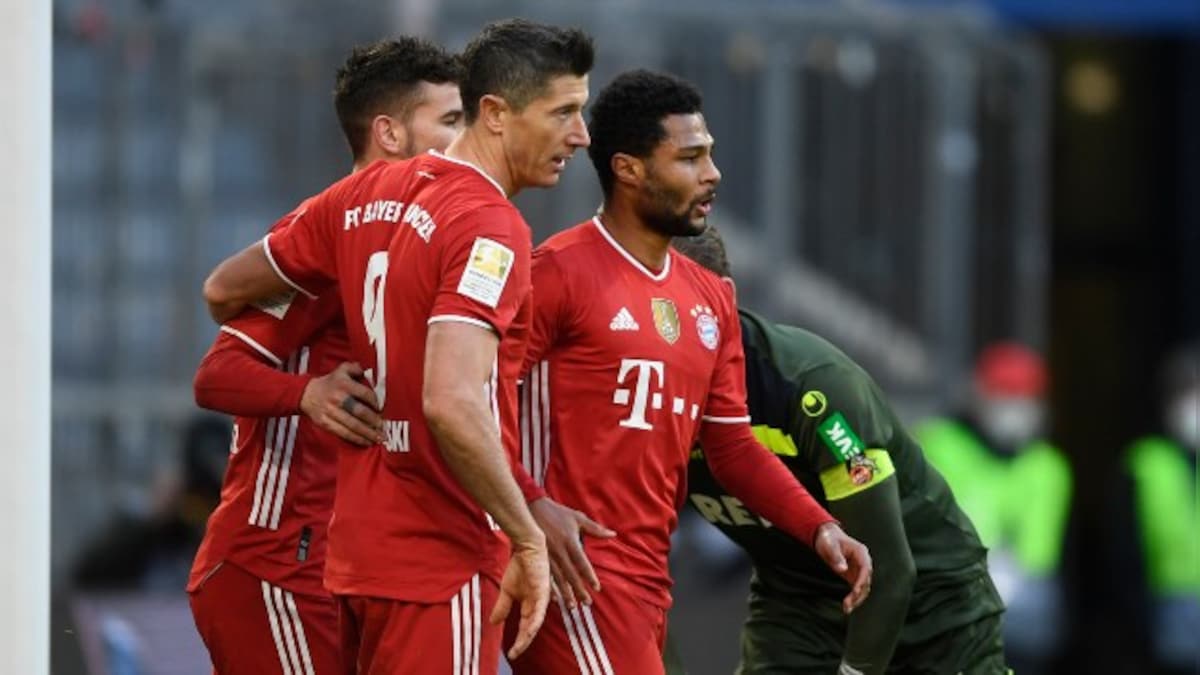 Bundesliga: RB Leipzig come from two goals down to win, keep pace with Bayern Munich