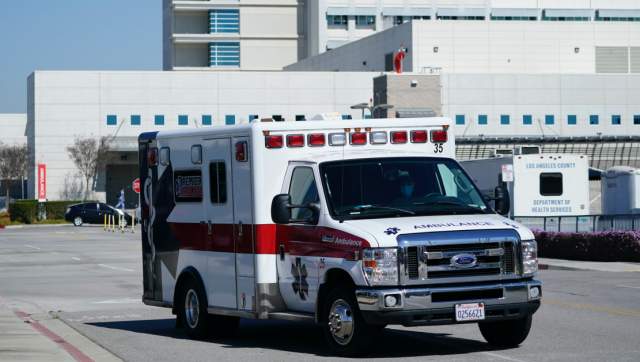 Tiger Woods transferred to Los Angeles hospital for further treatment Tiger Woods transferred to Los Angeles hospital for further treatment