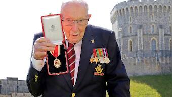 Captain Tom Moore, UK veteran who raised £33 million for NHS, passes away at 100 after testing COVID-19 positive