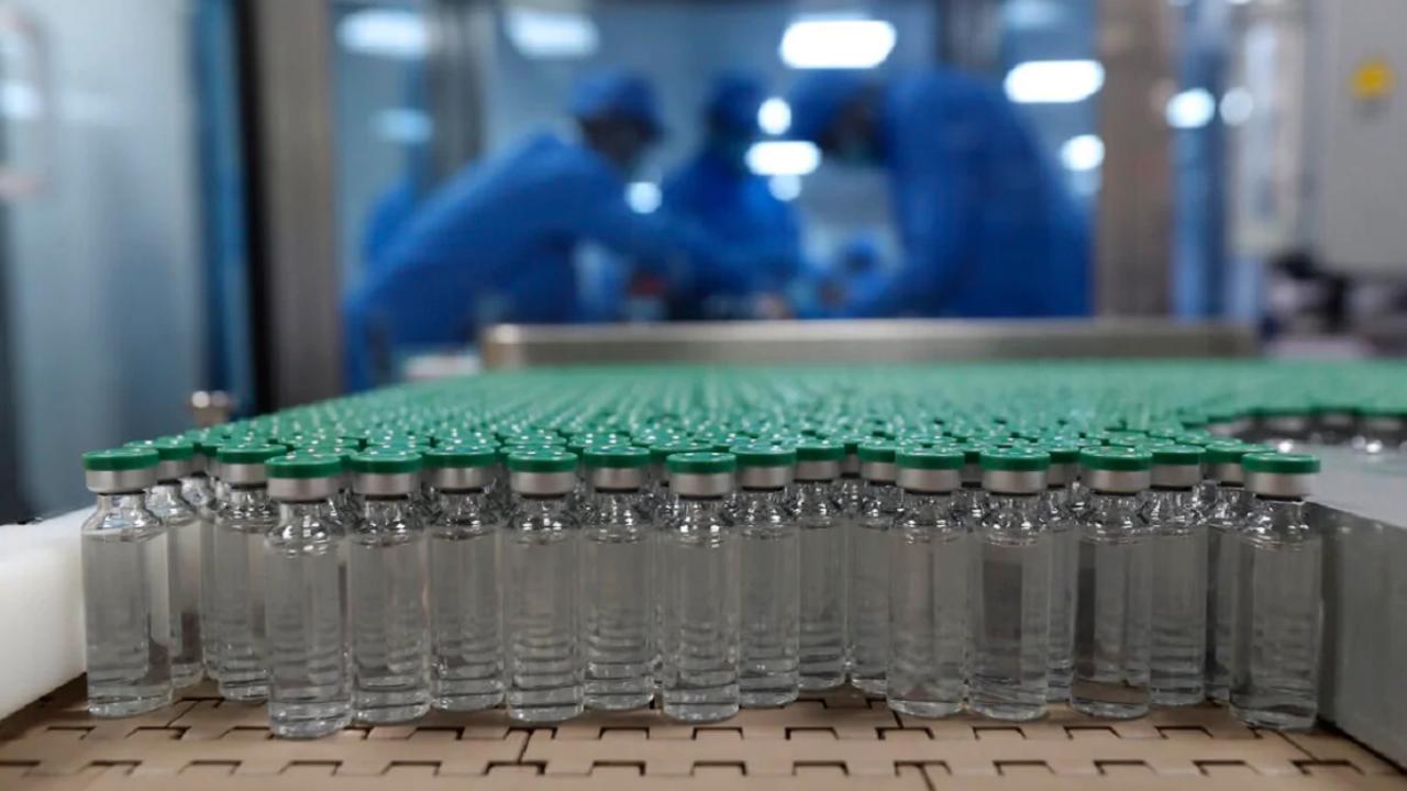 COVID-19 inoculation: SII seeks Centre's intervention over US law hampering import of vaccine raw materials COVID-19 inoculation: SII seeks Centre's intervention over US law hampering import of vaccine raw materials