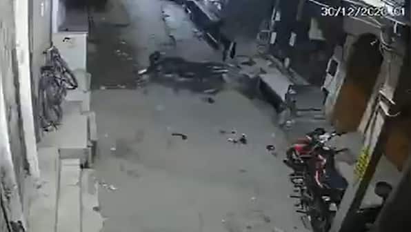 Video of motorcycle moving on its own in dead of night goes viral, watch here