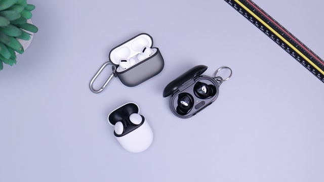 Crossbeats evolve 2020 dual dynamic drivers true wireless online earbuds