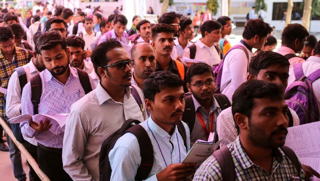 Total employment in nine sectors rises to 3.10 crore in July-Sep 2021, says labour survey Total employment in nine sectors rises to 3.10 crore in July-Sep 2021, says labour survey