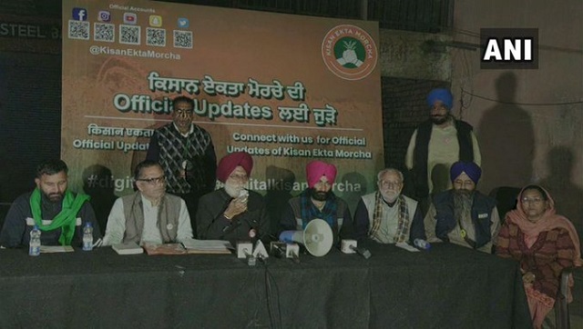 Samyukta Kisan Morcha delegation meets Arvind Kejriwal, seeks judicial inquiry into 26 Jan violence Samyukta Kisan Morcha delegation meets Arvind Kejriwal, seeks judicial inquiry into 26 Jan violence