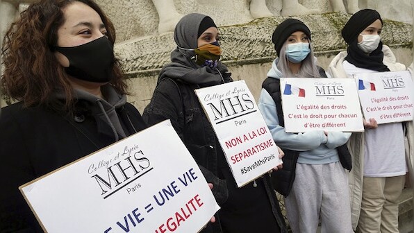 France approves anti-radicalism bill to strengthen supervision of mosques and schools