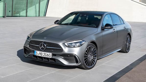 All-new Mercedes-Benz C-class makes world premiere, follows in the S-class' footsteps