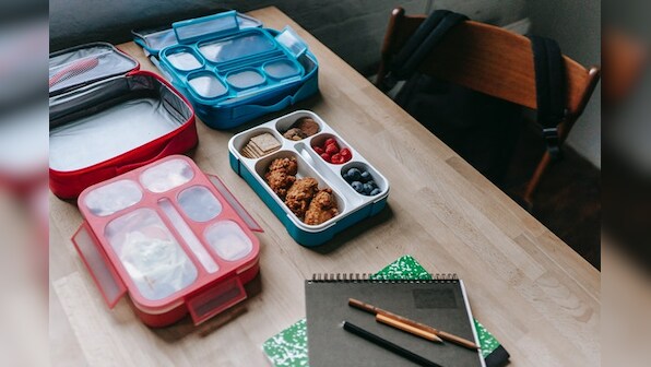Handy lunch boxes to carry your delicious meals