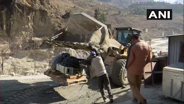 Uttarakhand floods: Water accumulation inside Tapovan tunnel hampers rescue efforts Uttarakhand floods: Water accumulation inside Tapovan tunnel hampers rescue efforts
