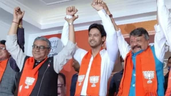 Actors Yash Dasgupta, Papia Adhikari, Tramila Bhattacharya join BJP ahead of West Bengal polls