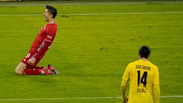 Bundesliga: Robert Lewandowski's hattrick helps Bayern Munich beat Borussia Dortmund; Hertha Berlin edge Augsburg Bundesliga: Robert Lewandowski's hattrick helps Bayern Munich beat Borussia Dortmund; Hertha Berlin edge Augsburg