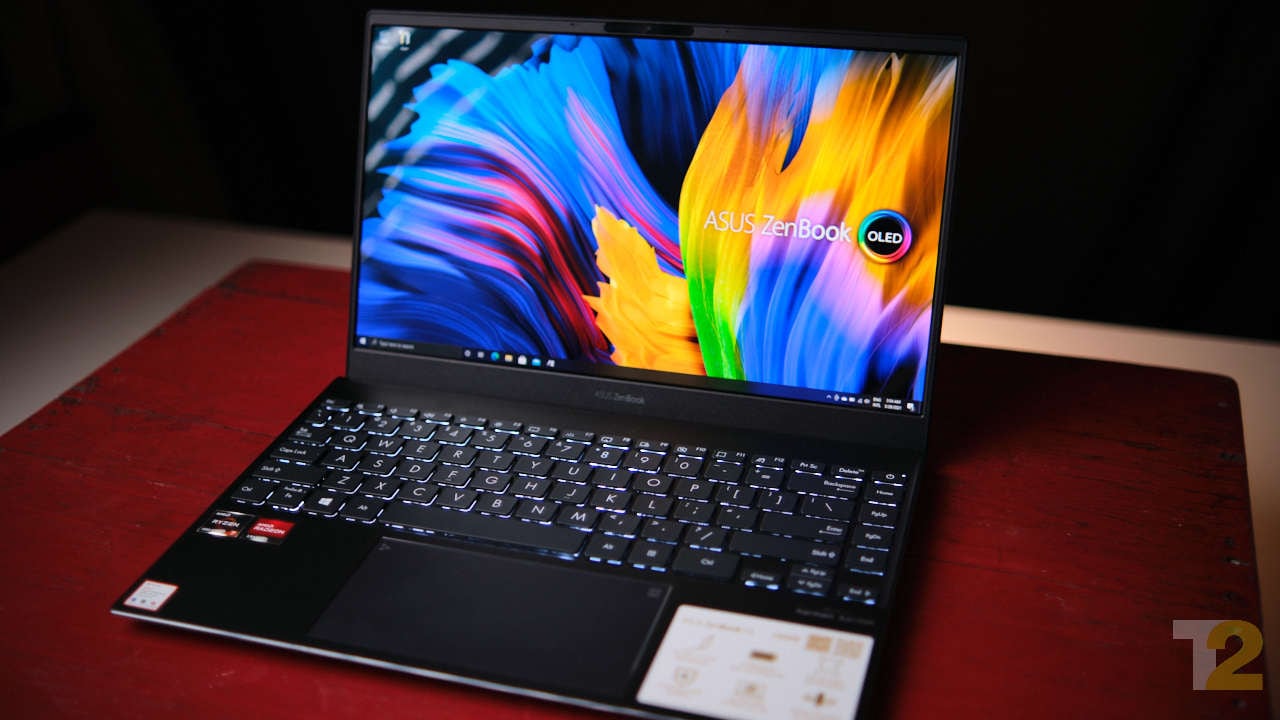 The ZenBook 13 is one of the best looking Ultrabooks I’ve used, and it feels as solidly built as a MacBook. Image: Anirudh Regidi