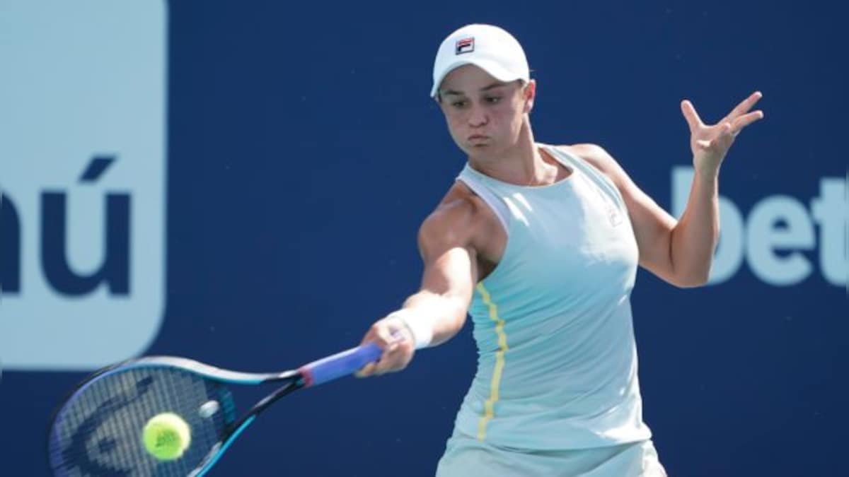 Miami Open: Top-ranked Ash Barty saves match point for win, Simona Halep rallies