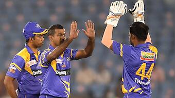 Road Safety World Series: Nuwan Kulasekara's five-for helps Sri Lanka Legends beat South Africa, to meet India in final