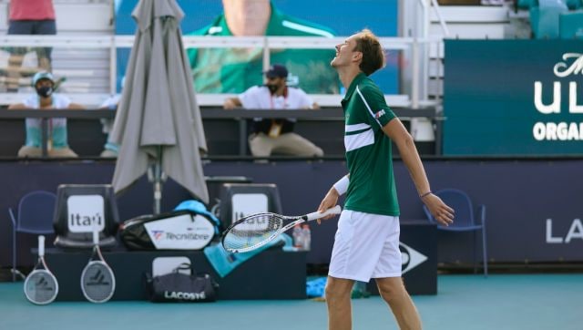 Miami Open: Daniil Medvedev limps to third round win, John Isner downs Felix Auger-Aliassime