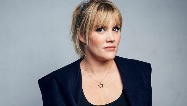 Promising Young Woman director Emerald Fennell tapped to write DC movie Zatanna Promising Young Woman director Emerald Fennell tapped to write DC movie Zatanna