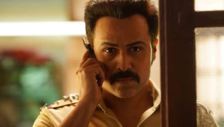 Emraan Hashmi shares video of theatre audience cheering, whistling at Mumbai Saga show