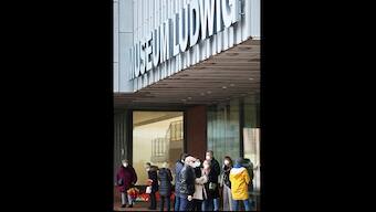 As coronavirus restrictions ease in Germany, museums and galleries temporarily reopen for public