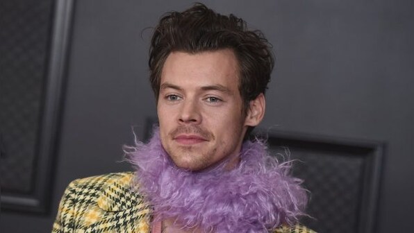Harry Styles hit in the eye during Vienna concert, fans disappointed