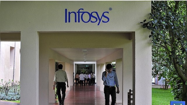 Infosys Q3 net profit up 11.8% at Rs 5,809-cr, ups FY22 revenue growth outlook to 19.5-20%