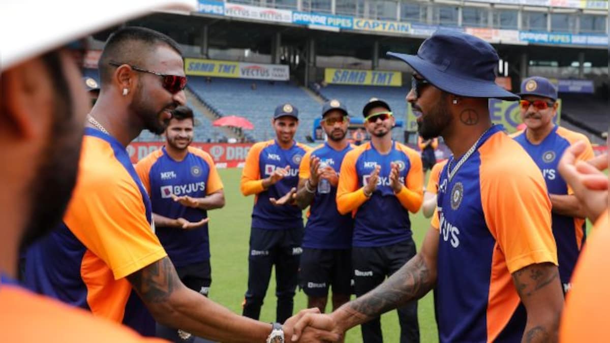 Ipl 2021 Hardik Pandya Brother Krunal And Suryakumar Yadav Join Mi