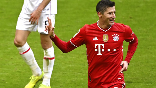 Bundesliga: Robert Lewandowski scores hat-trick as Bayern Munich thrash Stuttgart 4-0; Borussia Dortmund draw at Cologne Bundesliga: Robert Lewandowski scores hat-trick as Bayern Munich thrash Stuttgart 4-0; Borussia Dortmund draw at Cologne