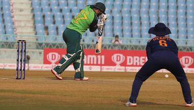 India women vs South Africa women: Lizelle Lee's 132 not out in rain-hit 3rd ODI gives visitors 2-1 lead
