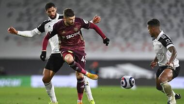 Poland midfielder Mateusz Klich tests positive for COVID-19