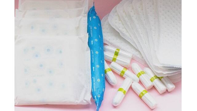Disposable sanitary napkins are made primarily out of plastic. They take 500-800 years to fully disintegrate. Photo courtesy Mongabay-India via Natracare/Unsplash.