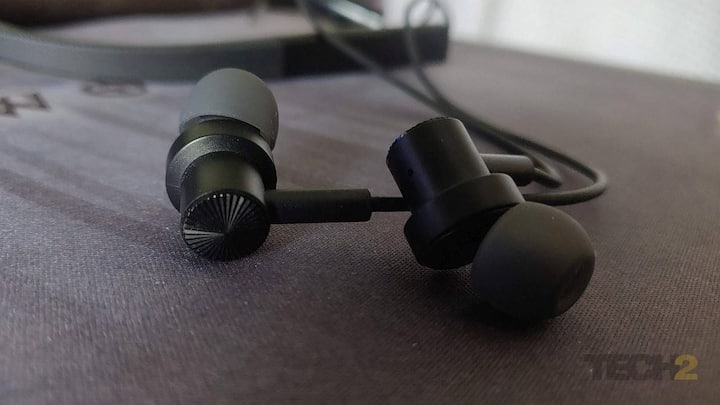 Xiaomi Mi Neckband Pro and Mi Portable Bluetooth Speaker (16 W) review