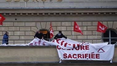 Paris: Out-of-work French culture and tourism workers occupy Odeon theatre to demand govt support