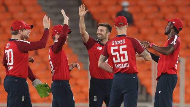 England won the toss and opted to field. Their decision to do so worked with Mark Wood getting rid of KL Rahul and Rohit Sharma within the first five overs. Sportzpics
