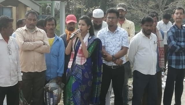 Raijor Dal spokesperson Gyanashree Bora campaigns for party president Akhil Gogoi at Sivasagar Assembly constituency in Assam. Image courtesy Gyanashree Bora
