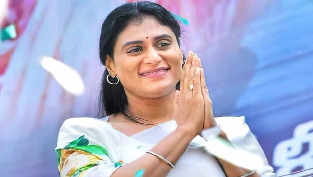 YS Sharmila must establish herself as real Reddy alternative, woo SCs, STs to bring Rajanna rajayam in Telangana YS Sharmila must establish herself as real Reddy alternative, woo SCs, STs to bring Rajanna rajayam in Telangana