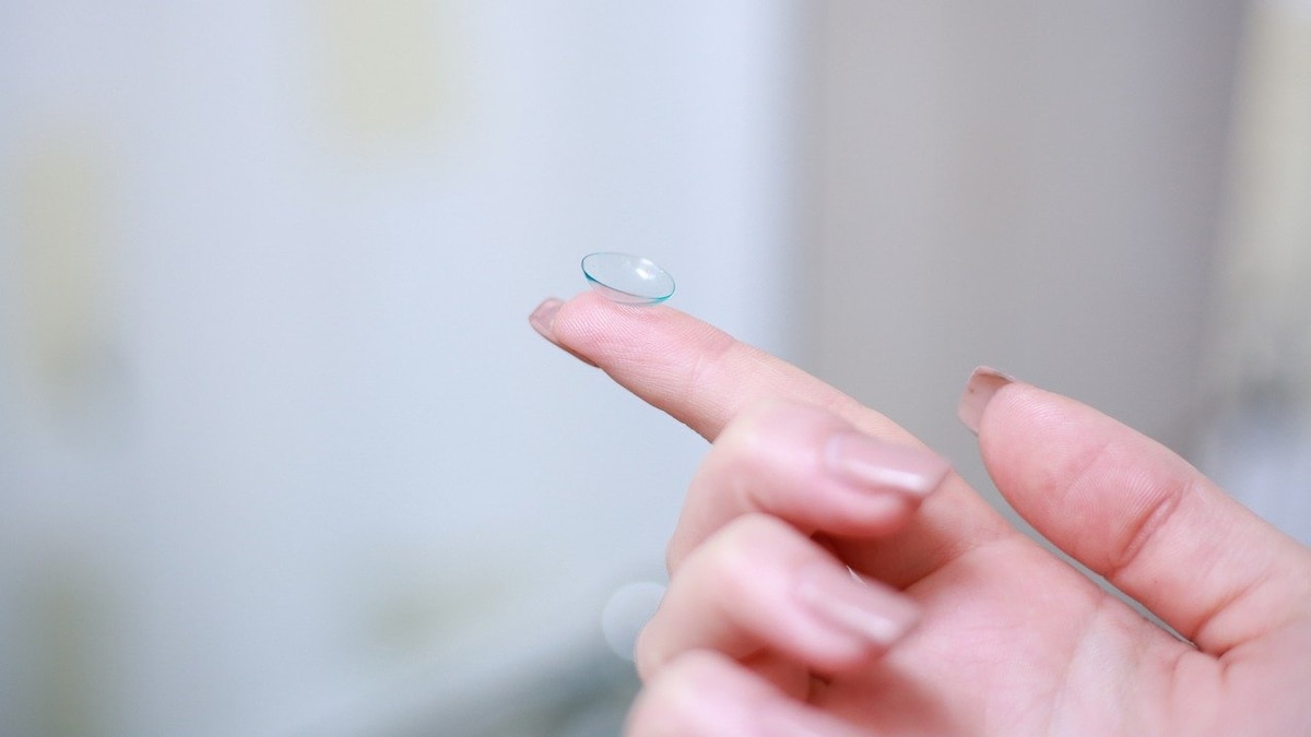 Apple to release Augmented Reality contact lenses in 2030s: Analyst Ming-Chi Kuo