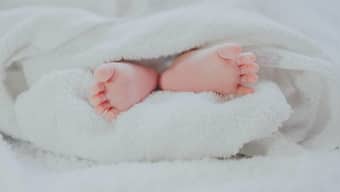 Viral Video: Man takes impression of daughter's feet to start new business, wins hearts
