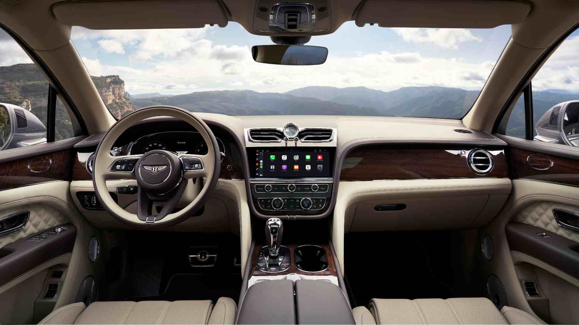 Taking centre stage on the 2021 Bentley Bentayga's dash is a new, 10.9-inch touchscreen infotainment system. Image: Bentley
