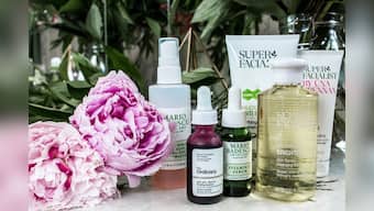 Best skincare kits for gifting purposes