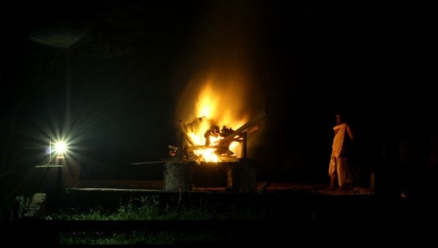 In a bid to save environment, Gond community decides to bury its dead instead of cremating them In a bid to save environment, Gond community decides to bury its dead instead of cremating them