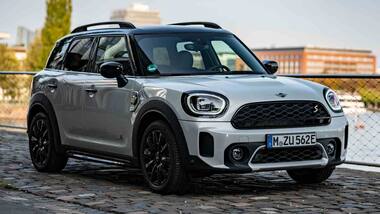 Mini Countryman facelift launched in India at Rs 39.5 lakh, available in two variants