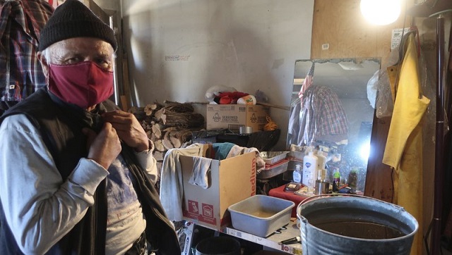 How Navajo health workers stepped up efforts to assist vulnerable citizens during COVID-19 How Navajo health workers stepped up efforts to assist vulnerable citizens during COVID-19