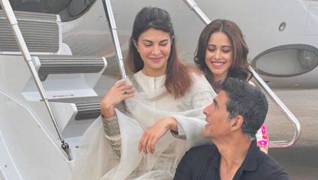 Ram Setu team leaves for Ayodhya to film ‘mahurat shot’; 'Need special wishes from all,’ says Akshay Kumar Ram Setu team leaves for Ayodhya to film ‘mahurat shot’; 'Need special wishes from all,’ says Akshay Kumar