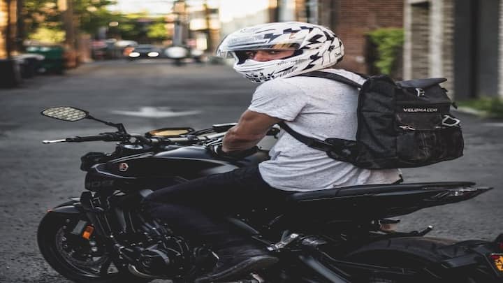 Motorcycle Tank Bags for extra space while riding