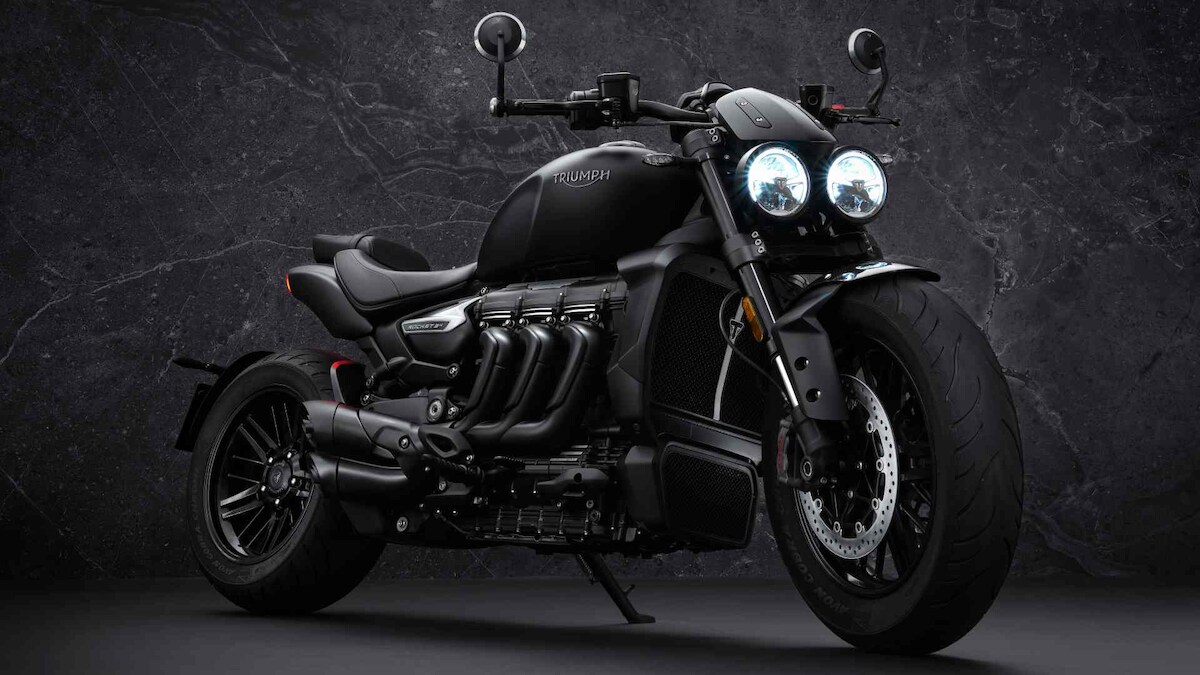 Triumph Rocket 3 R Black, Rocket 3 GT Triple Black limited editions revealed