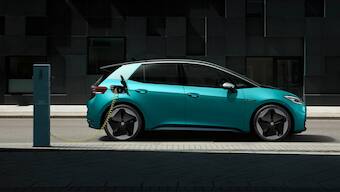 Volkswagen aims to halve battery costs with new single-cell format, will open six gigafactories