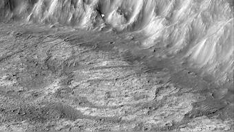 Researchers discover a new type of crater lake on Mars' surface
