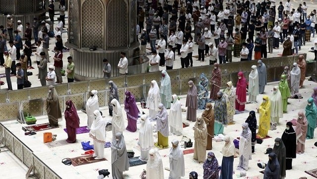 Muslims in Indonesia offer Ramzan prayers with social distancing as govt speeds up vaccination drive