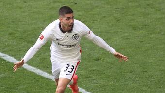 Bundesliga: Andre Silva's late winner sees Frankfurt deal hammer blow to Dortmund's Champions League hopes